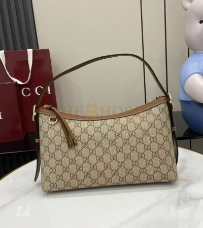 GUCCI GG EMBLEM FALL COLLECTION BEIGE EBONY GG CANVAS SHOULDER BAG 30×19×11CM MASTER QUALITY
